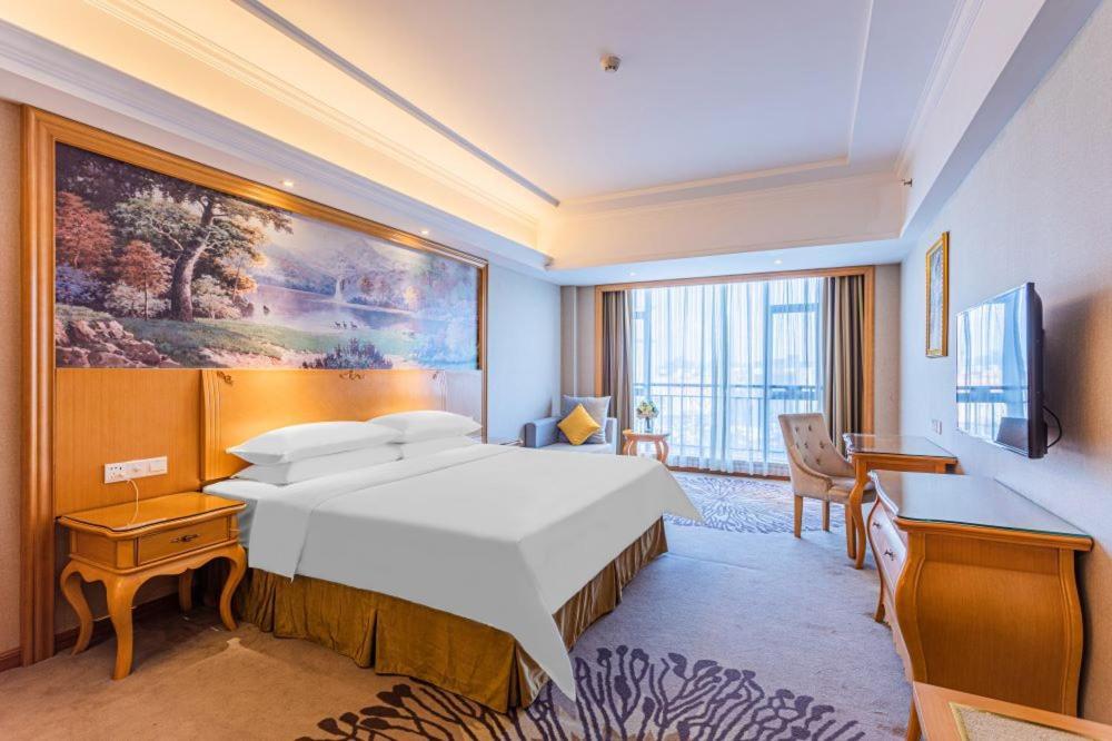 Vienna Hotel Foshan Airport Dış mekan fotoğraf